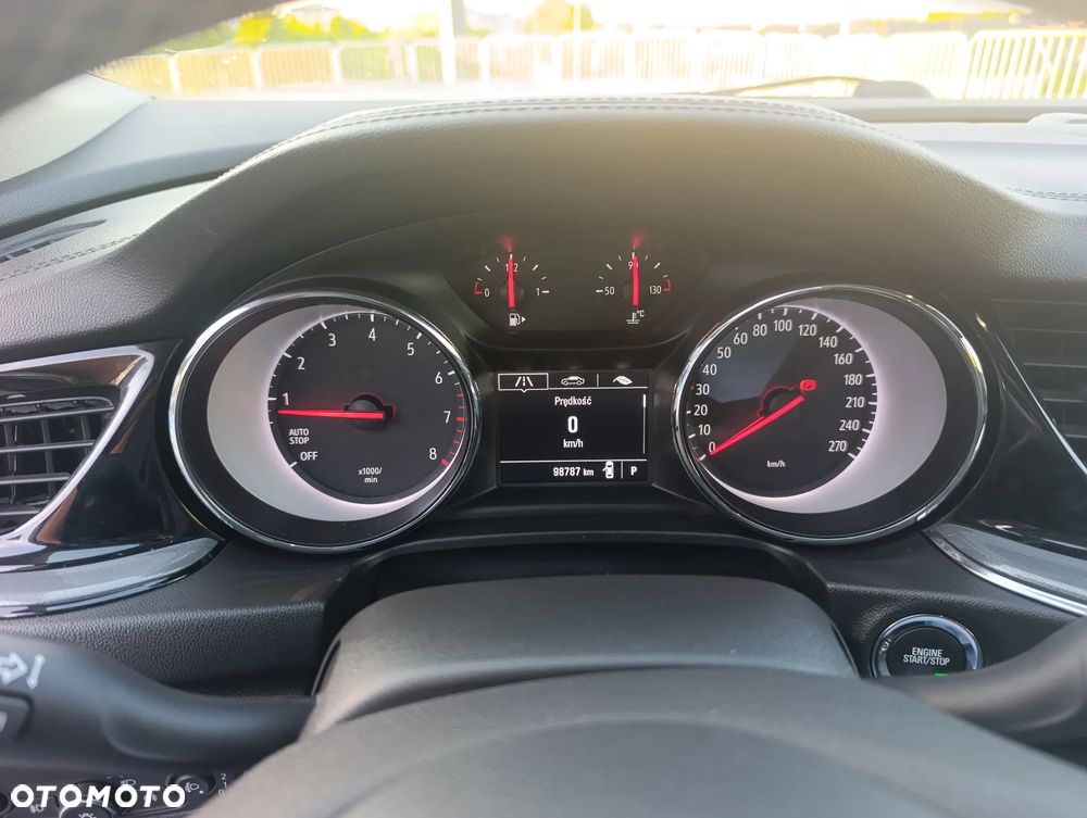 Opel Insignia 1.5 T Enjoy S&S - 15