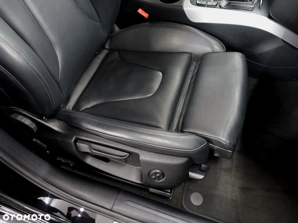 Audi A4 2.0 TDI DPF S line Sportpaket - 14