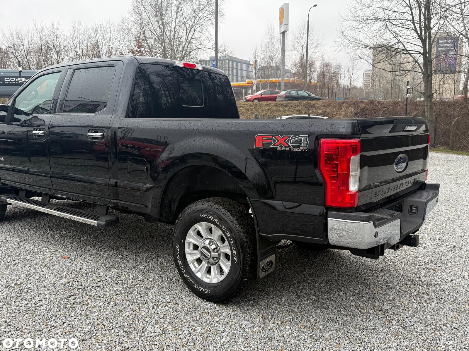 Ford F250 - 4