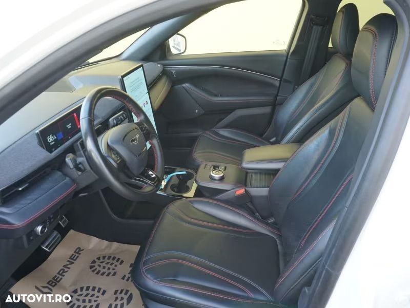 Ford Mustang Mach-E AWD PREMIUM - 7