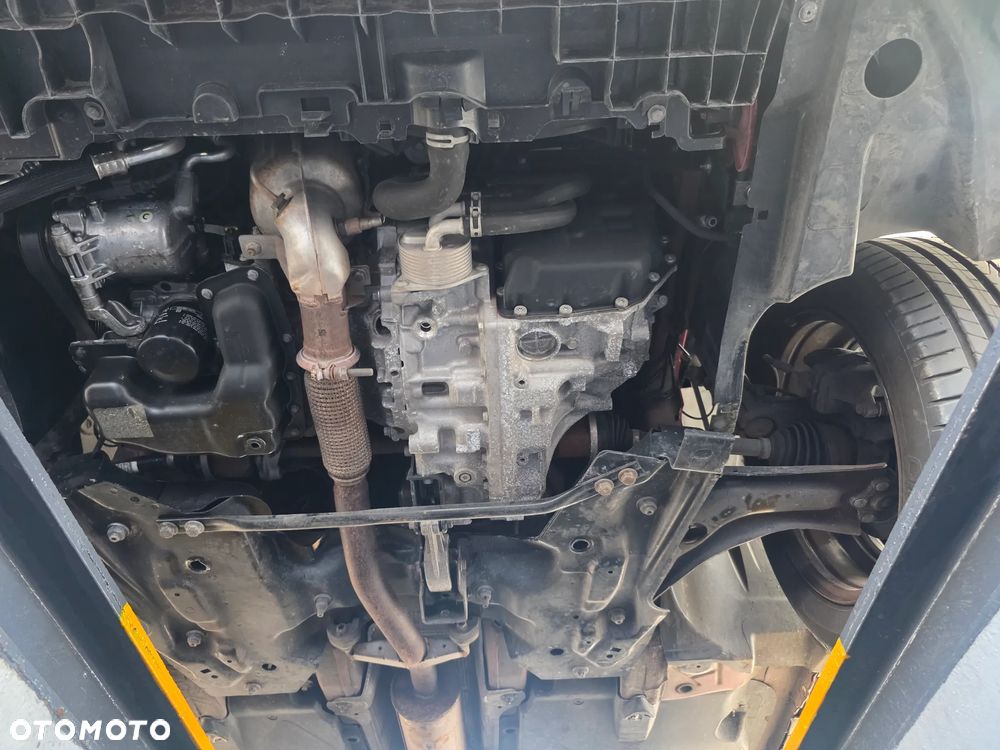 Citroën C3 Pure Tech 110 S&S EAT6 SHINE - 32