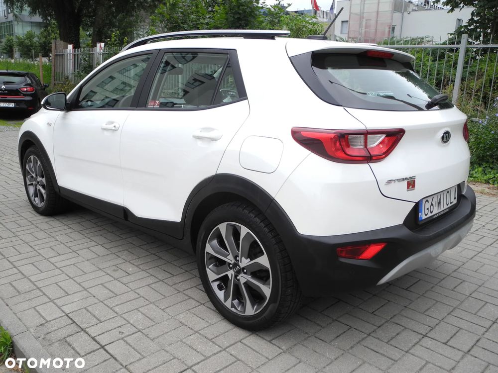 Kia Stonic - 4