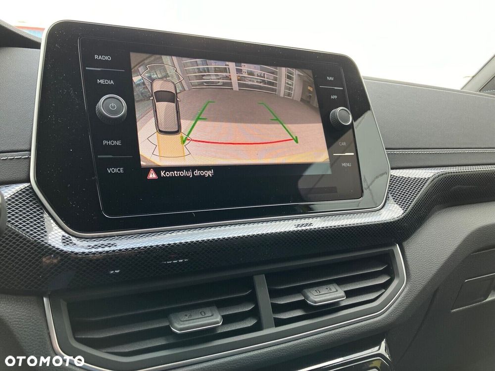 Volkswagen T-Cross - 18