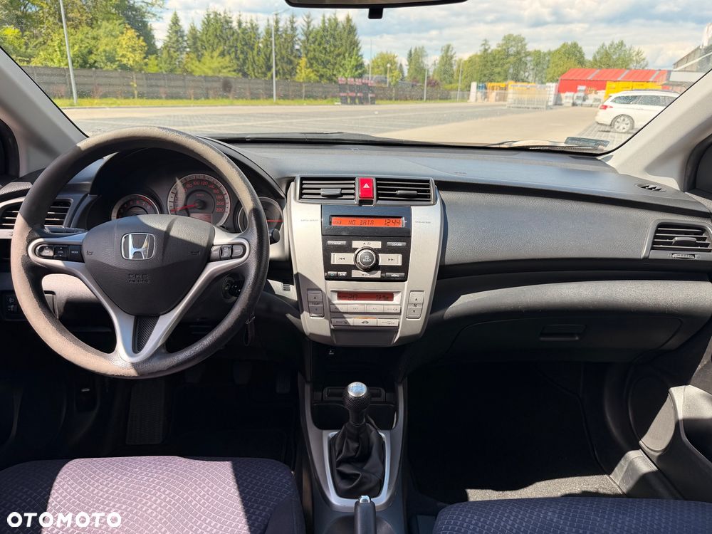 Honda City 1.4 Comfort - 10