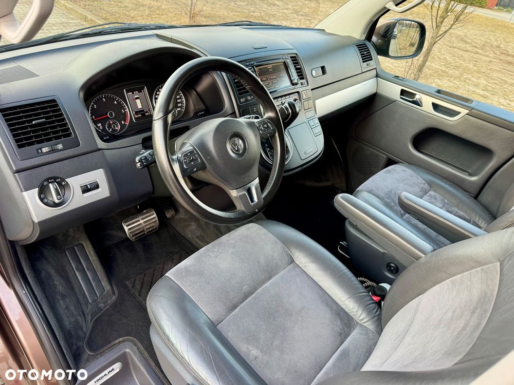 Volkswagen Multivan - 33