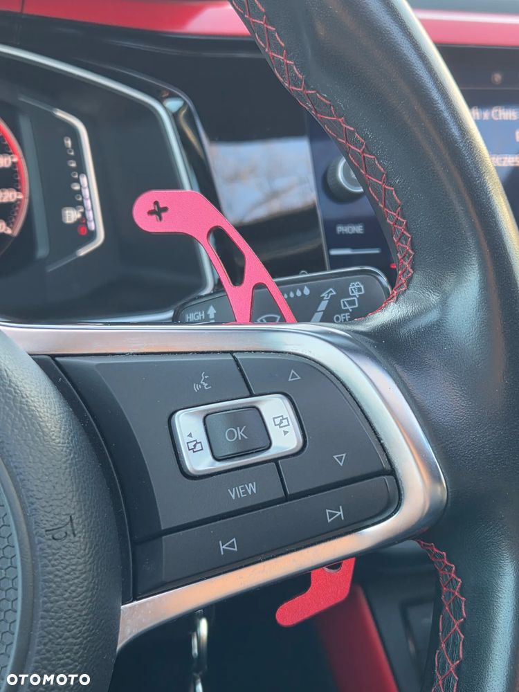 Volkswagen Polo - 12