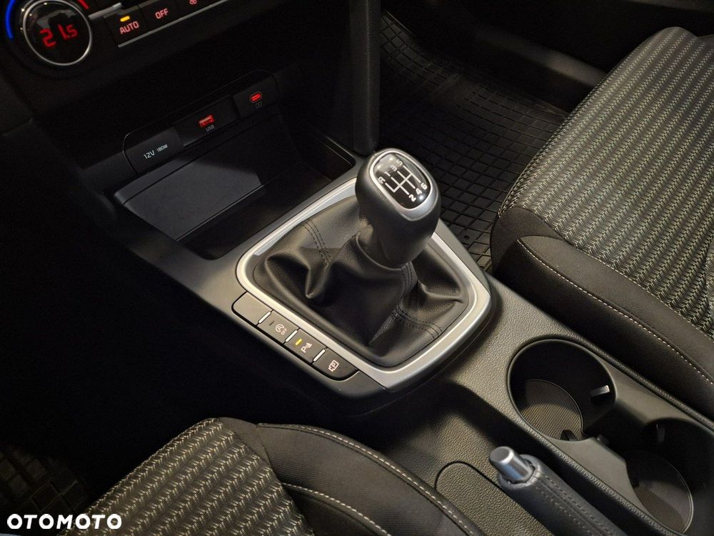 Kia Ceed 1.5 T-GDI M - 18