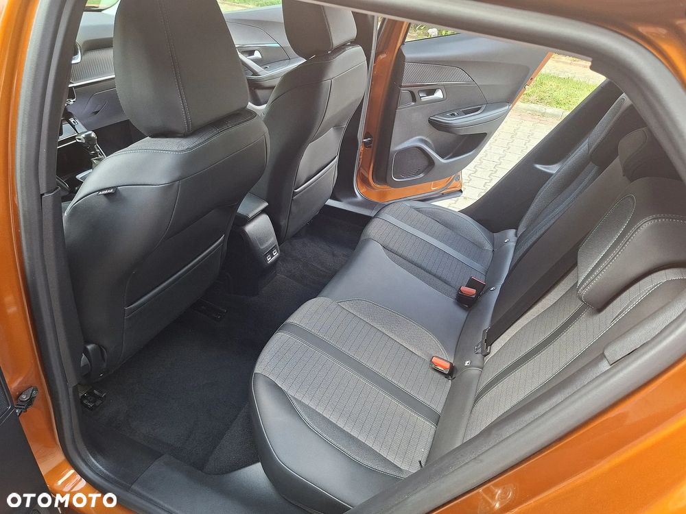 Peugeot 2008 - 30