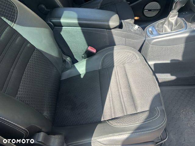 Renault Scenic ENERGY dCi 110 EDC BOSE EDITION - 21