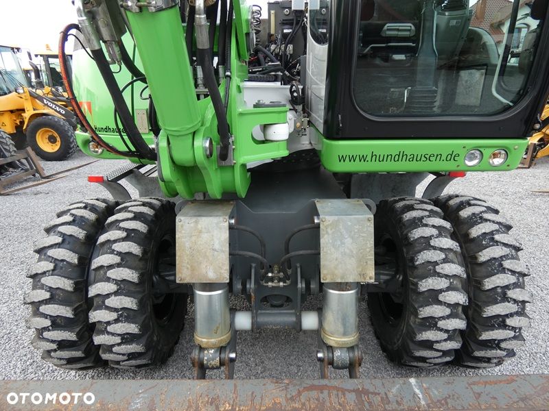 Liebherr A910 Compact / Z Niemiec / Super Stan / BEZ DPF / 2 Łyżki / - 29