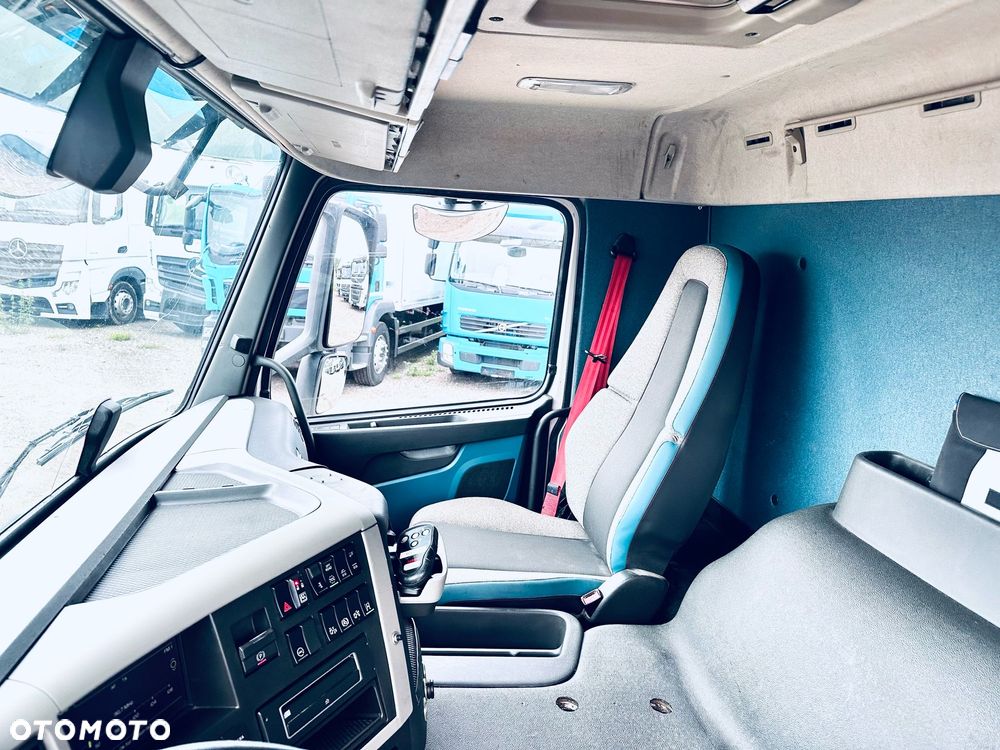 Volvo FM 410 / CHŁODNIA / WINDA ZEPRO / DMC 28000kg - 20