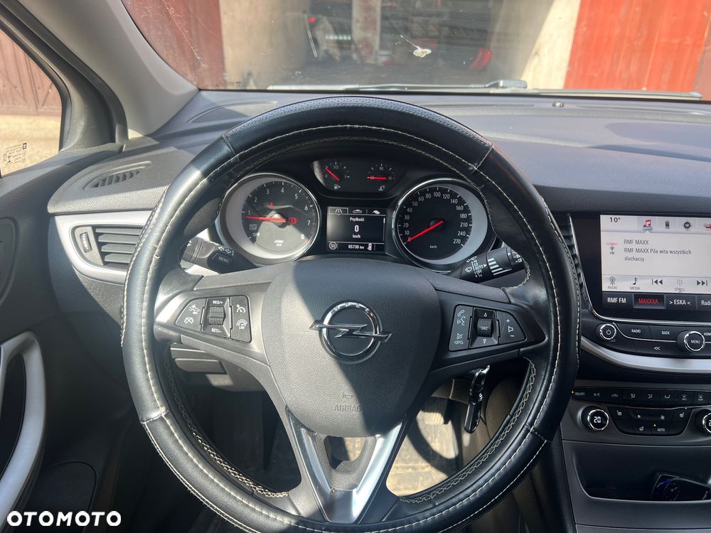 Opel Astra 1.4 T Enjoy - 4