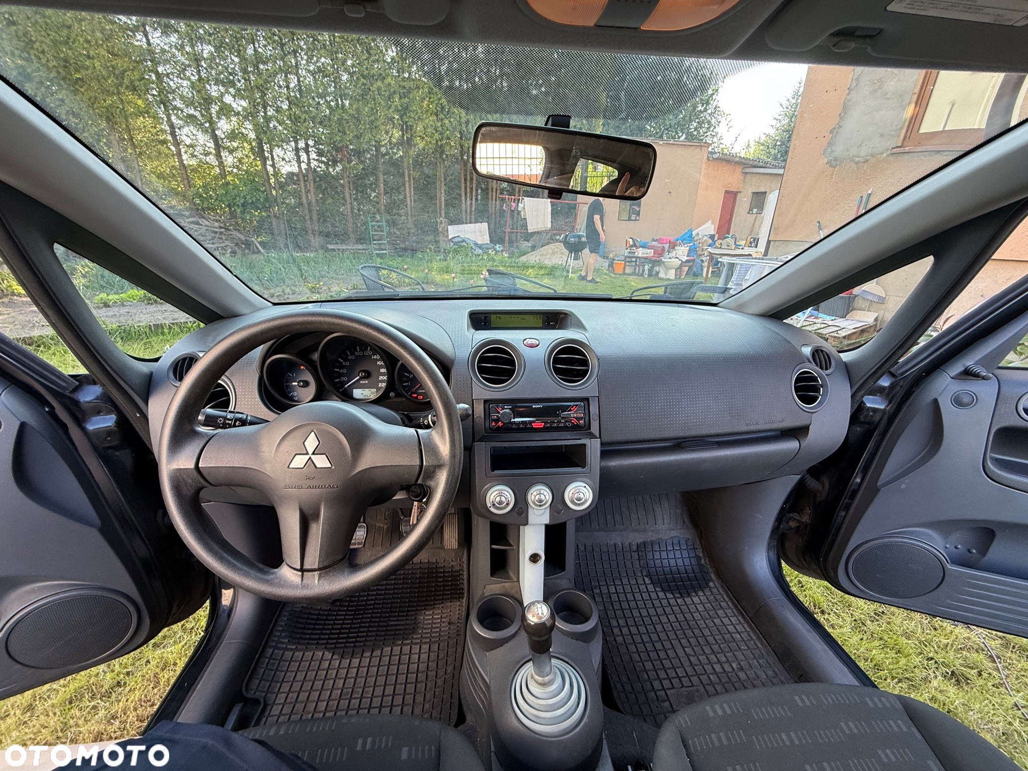 Mitsubishi Colt 1.3 Inform - 11
