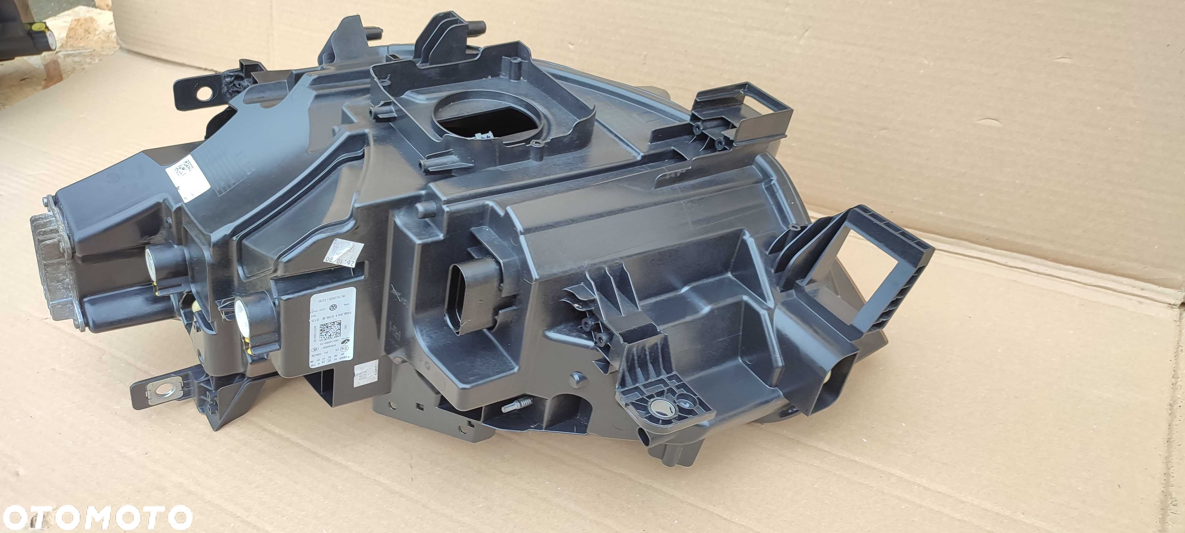 VW ID3 id3 10A lampa prawa przód full led super stan - 7