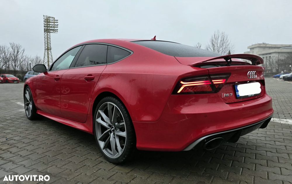 Audi RS7 - 7