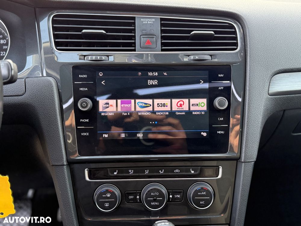 Volkswagen Golf Variant 2.0 TDI 116CP DSG Life - 6