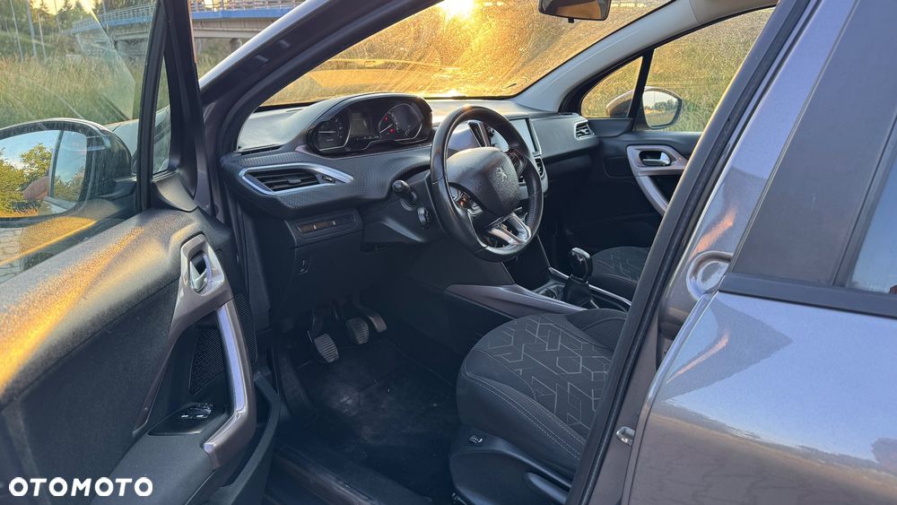 Peugeot 2008 - 9