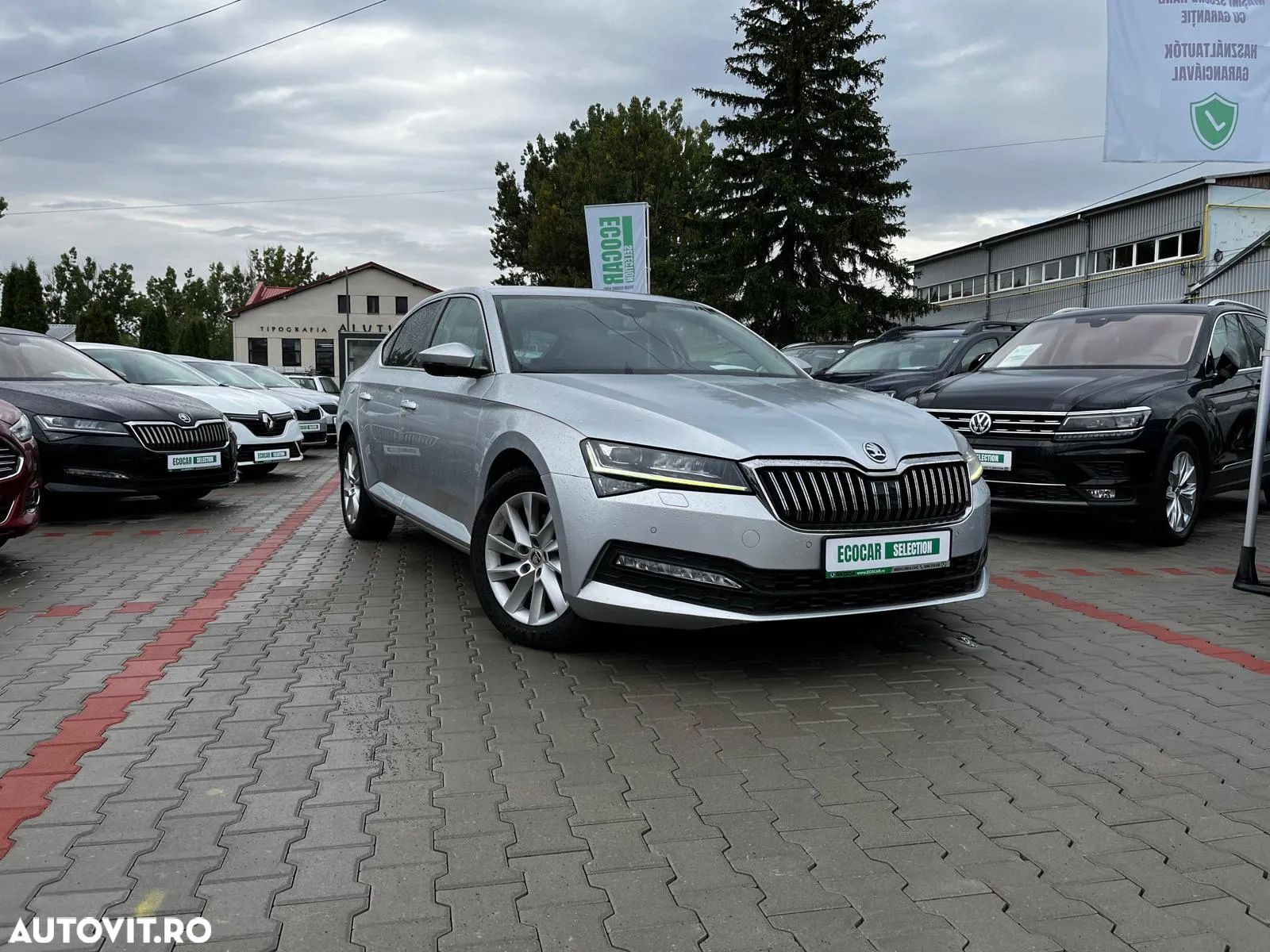 Skoda Superb 2.0 TDI DSG Ambition - 1