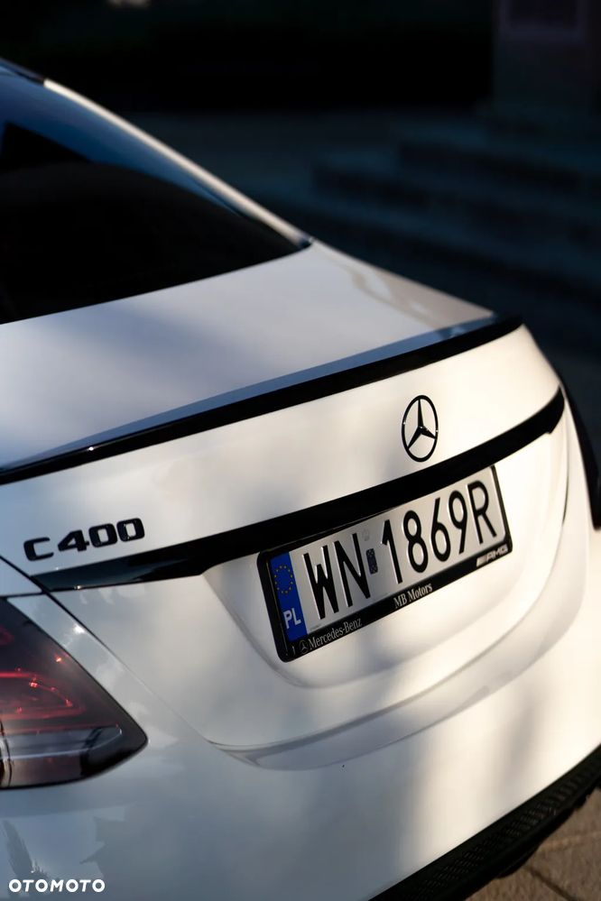 Mercedes-Benz Klasa C 400 4-Matic 7G-TRONIC - 12