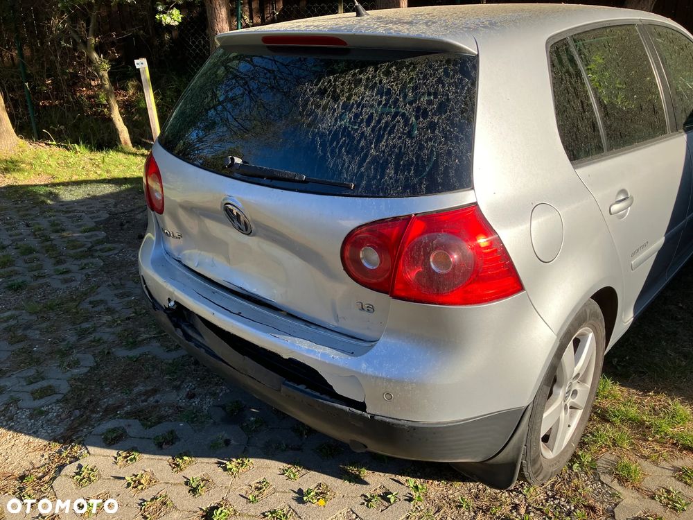 Volkswagen Golf 1.6 Q-Line - 16