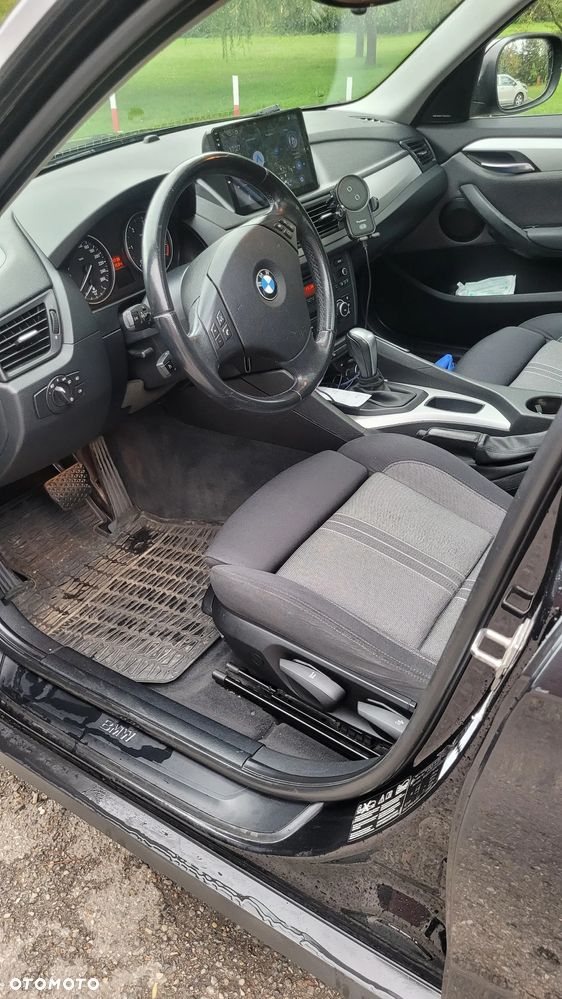 BMW X1 xDrive18d - 12