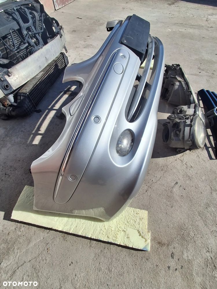 Mercedes W209 CLK maska zderzak błotniki lampy wzmocnienie przód 744 - 7