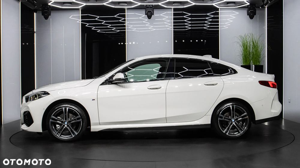 BMW Seria 2 218i M Sport - 5