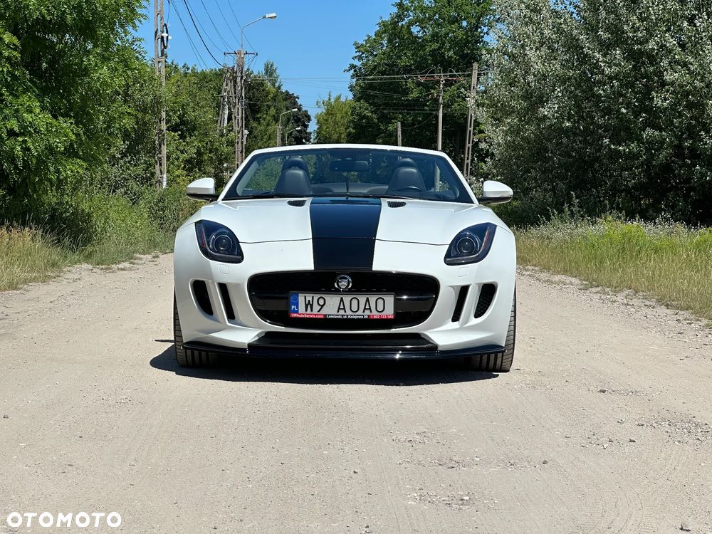Jaguar F-Type R-Dynamic - 4
