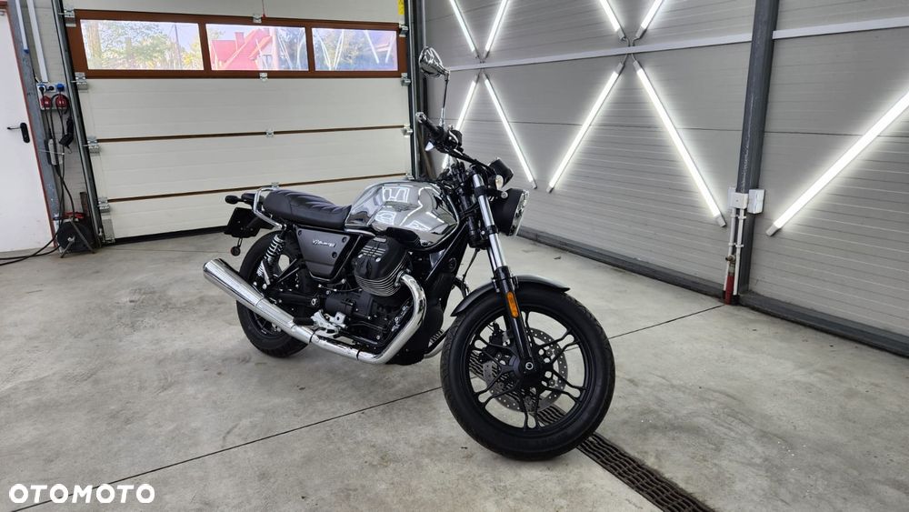 Moto Guzzi V7 - 2