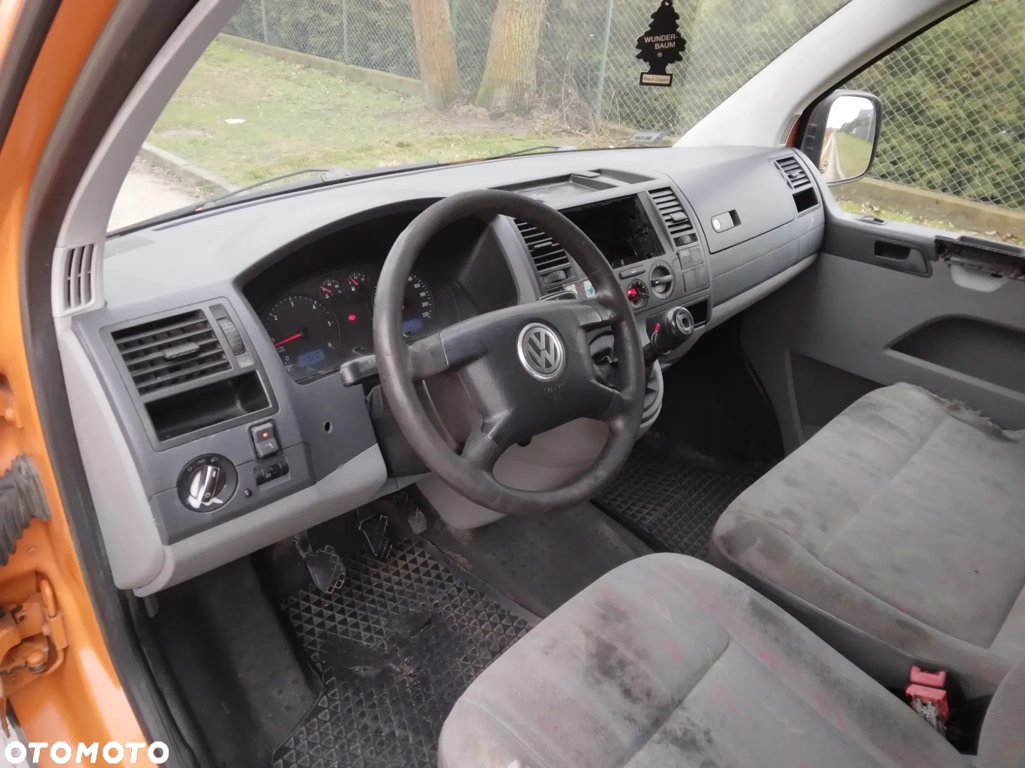 Volkswagen Transporter - 7