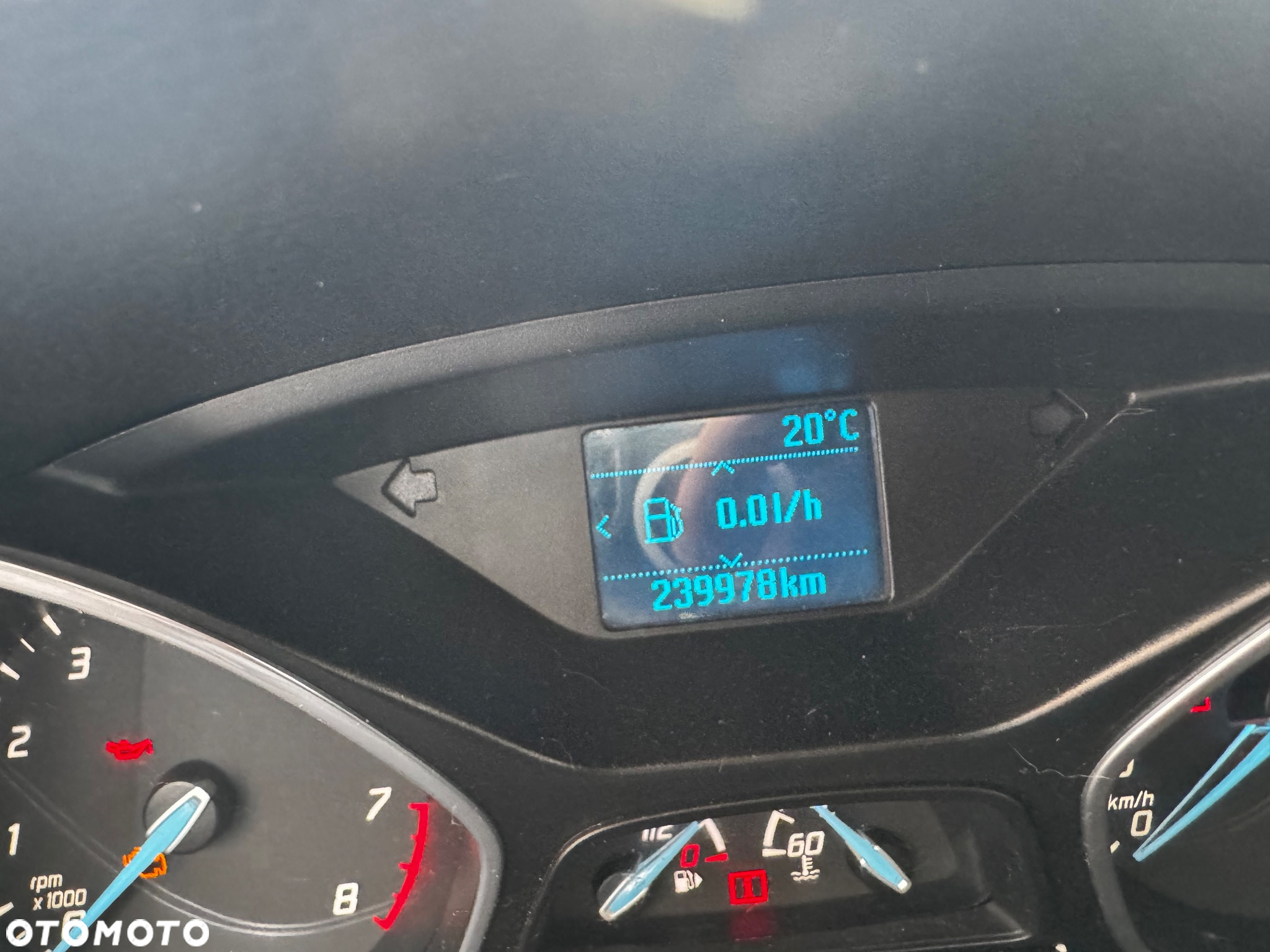 Ford Focus 1.6 EcoBoost Titanium - 23