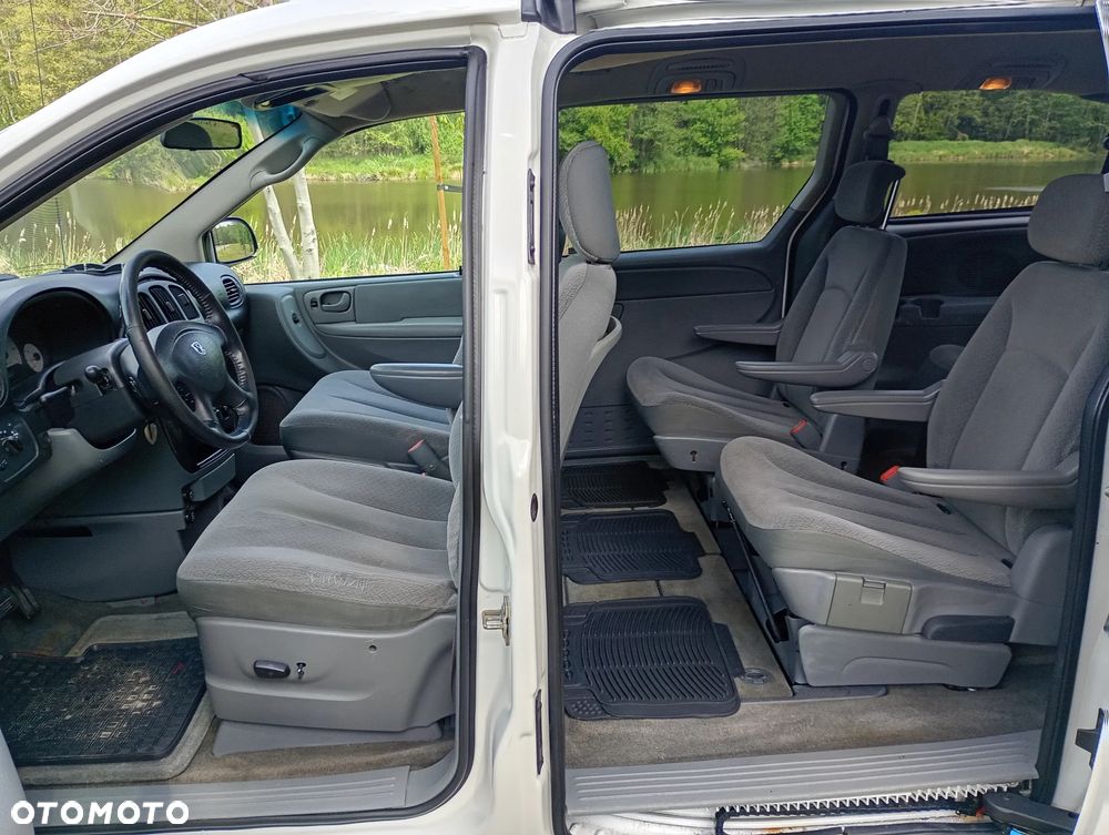 Dodge Grand Caravan 3.8 - 33