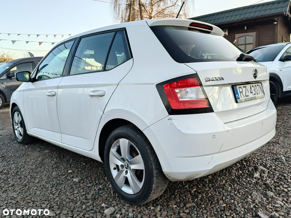 Skoda Fabia - 2
