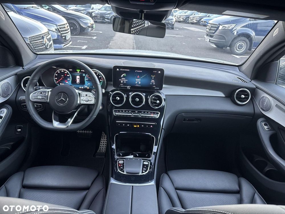 Mercedes-Benz GLC - 14