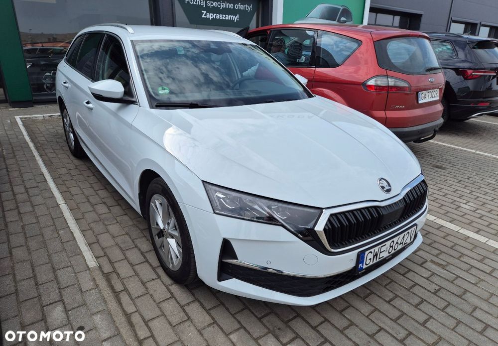 Skoda Octavia 2024 photo 3