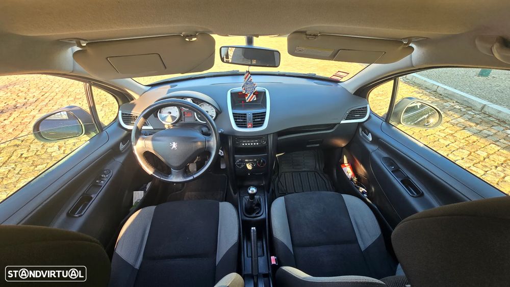 Peugeot 207 1.4 HDi Trendy - 9