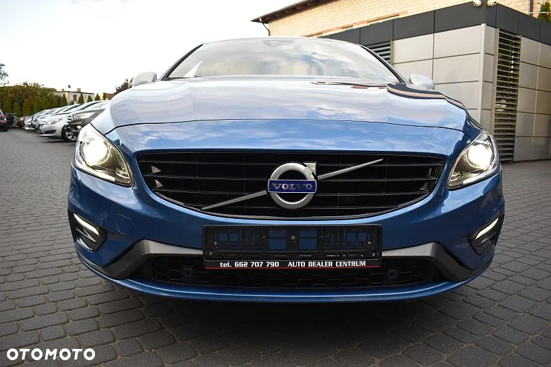 Volvo V60 D4 R-Design - 5