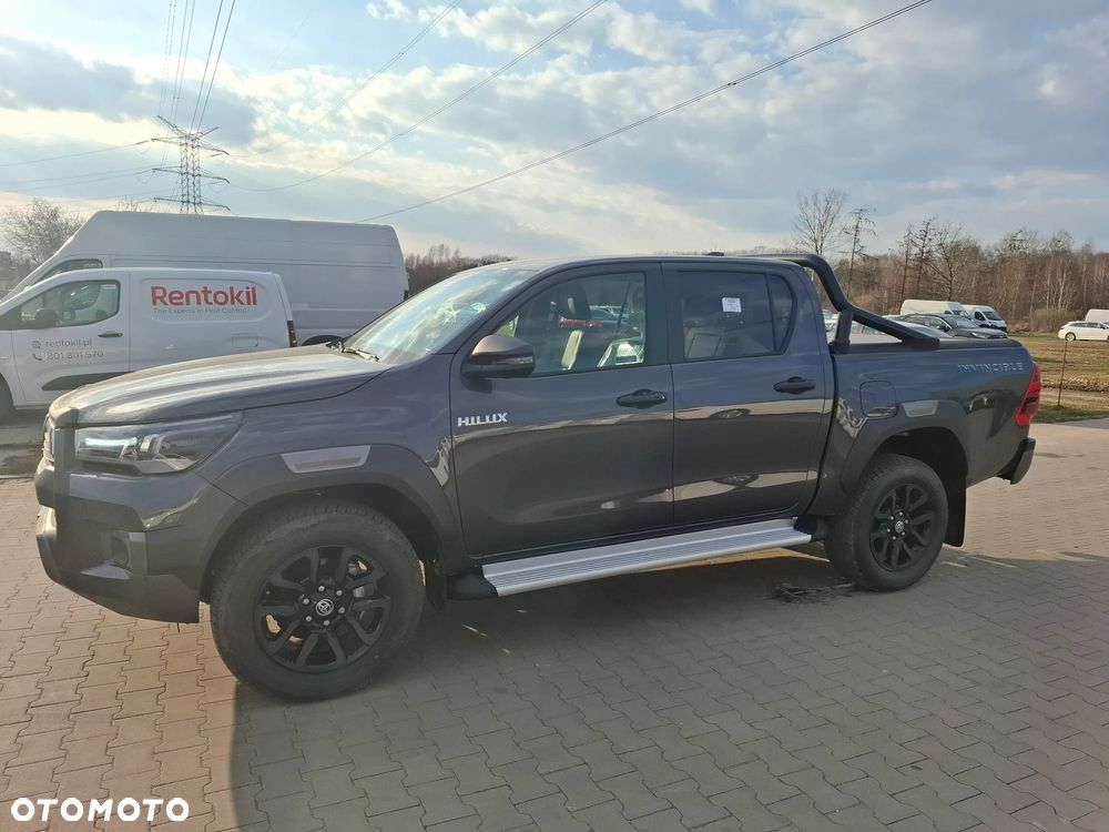 Toyota Hilux 2.8 D-4D Double Cab Invincible 4x4 - 3