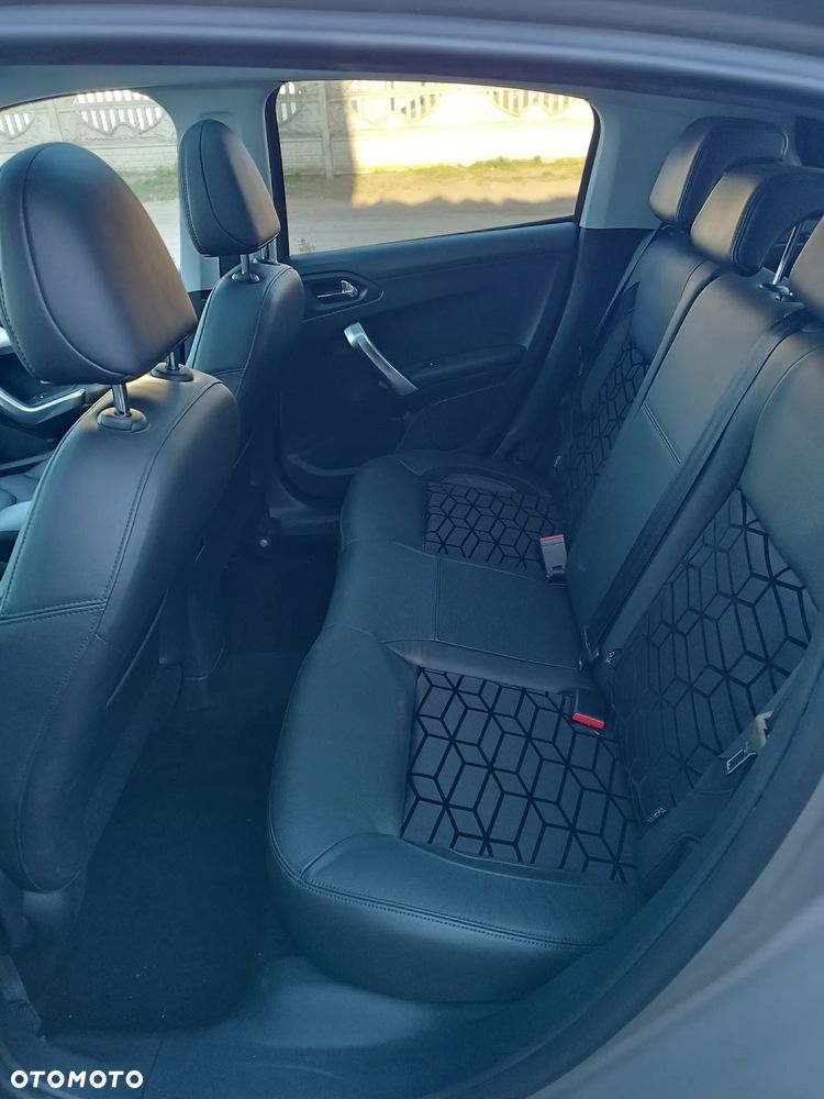 Peugeot 208 PureTech 110 Stop & Start Tech Edition - 32