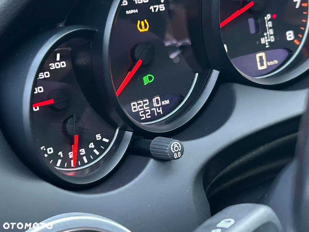 Porsche Cayenne Platinum Edition - 12