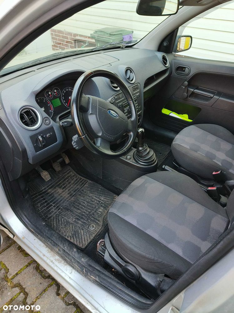 Ford Fusion - 3