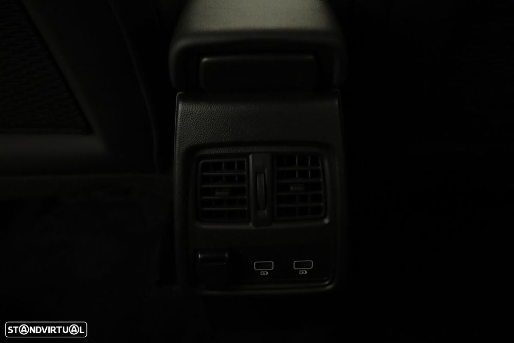 Renault Captur 1.0 TCe Techno Bi-Fuel - 25