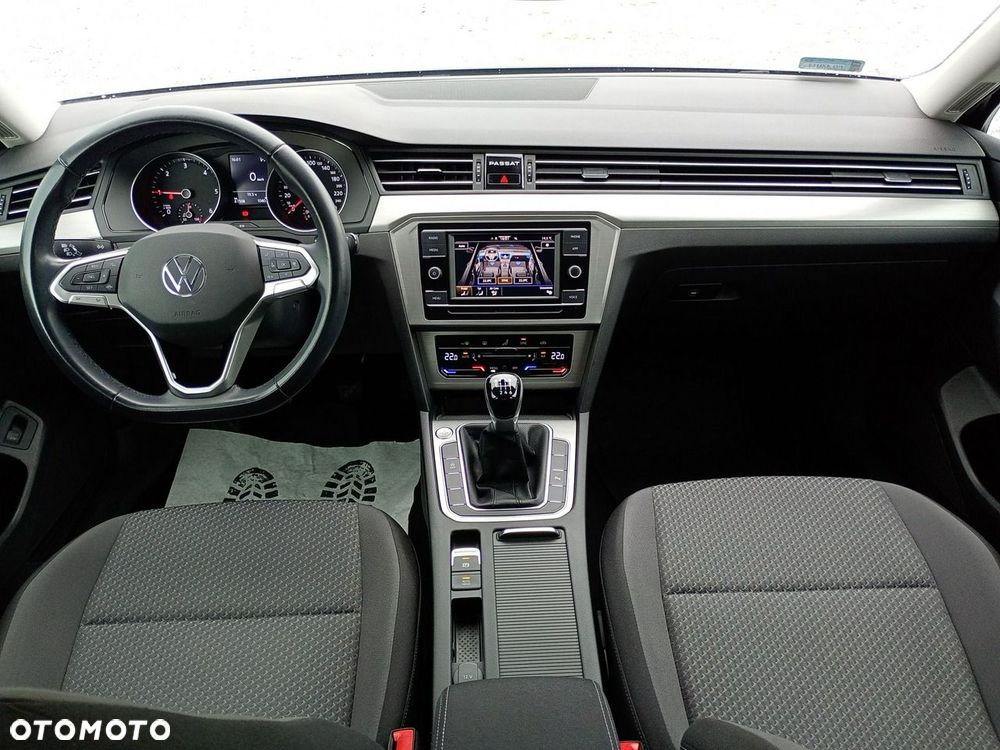 Volkswagen Passat Variant 2.0 TDI EVO Essence - 10