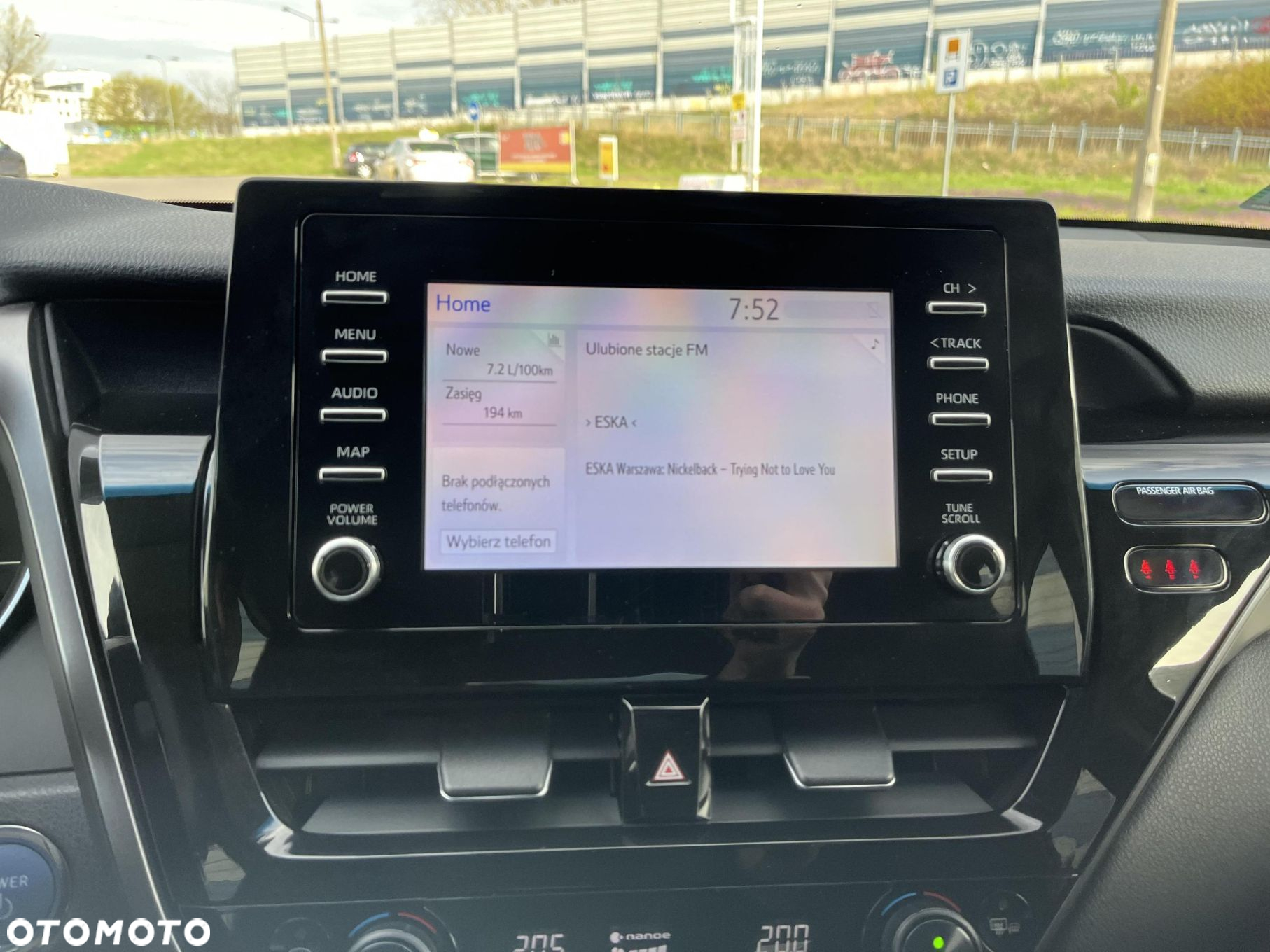 Toyota Camry - 19