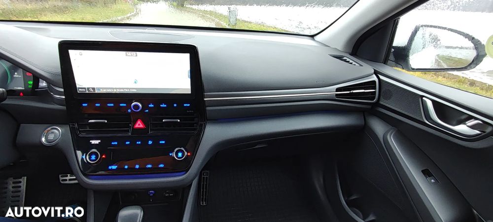 Hyundai IONIQ - 21