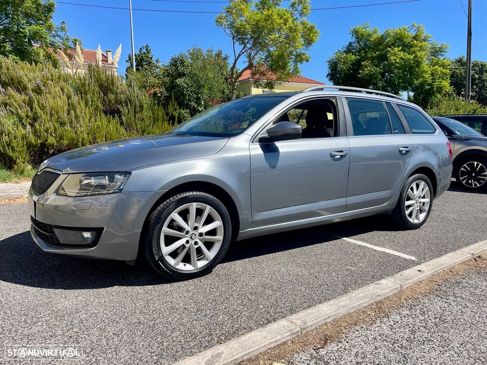 Skoda Octavia Break 1.6 TDi Elegance Pack - 1