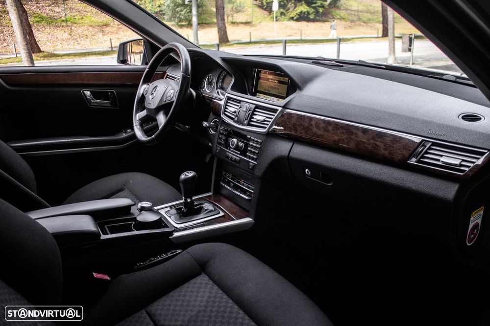 Mercedes-Benz E 220 BlueTEC 9G-TRONIC - 26