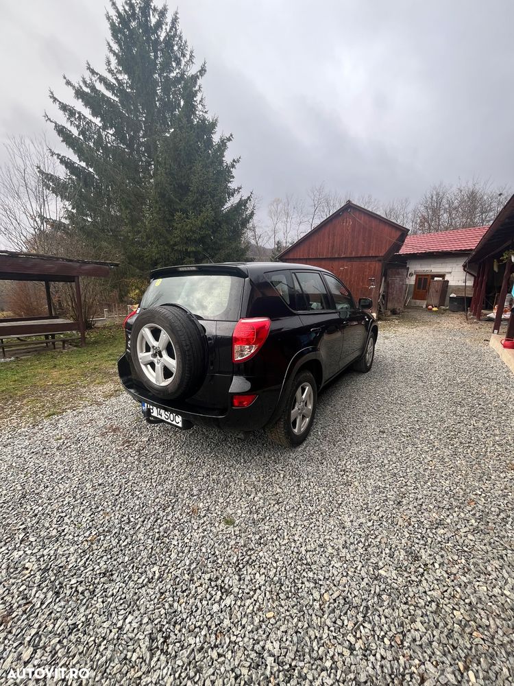 Toyota RAV4 2.2 D-4D Confort - 4