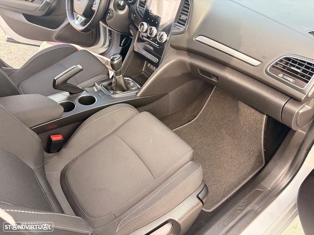 Renault Mégane Sport Tourer 1.5 Blue dCi Limited - 19