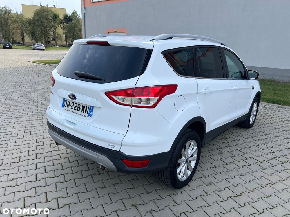 Ford Kuga 2.0 TDCi 2x4 Titanium - 8